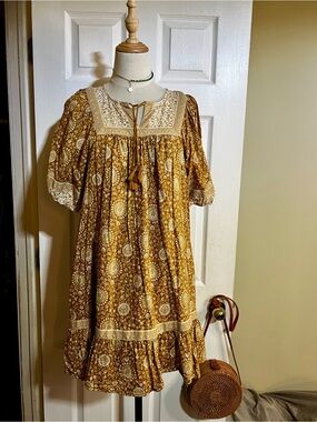 Old Navy Wms Tan Floral Pleated Cotton Puff Sleeve Boho Peasant Mini Dress M